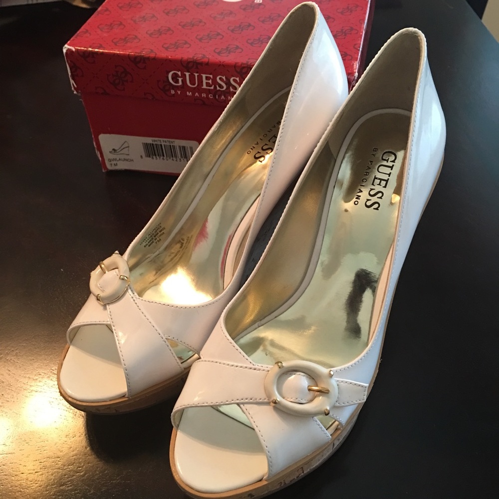 New Guess White Patent Leather GWLAUNCH Wedges 7 (never worn)